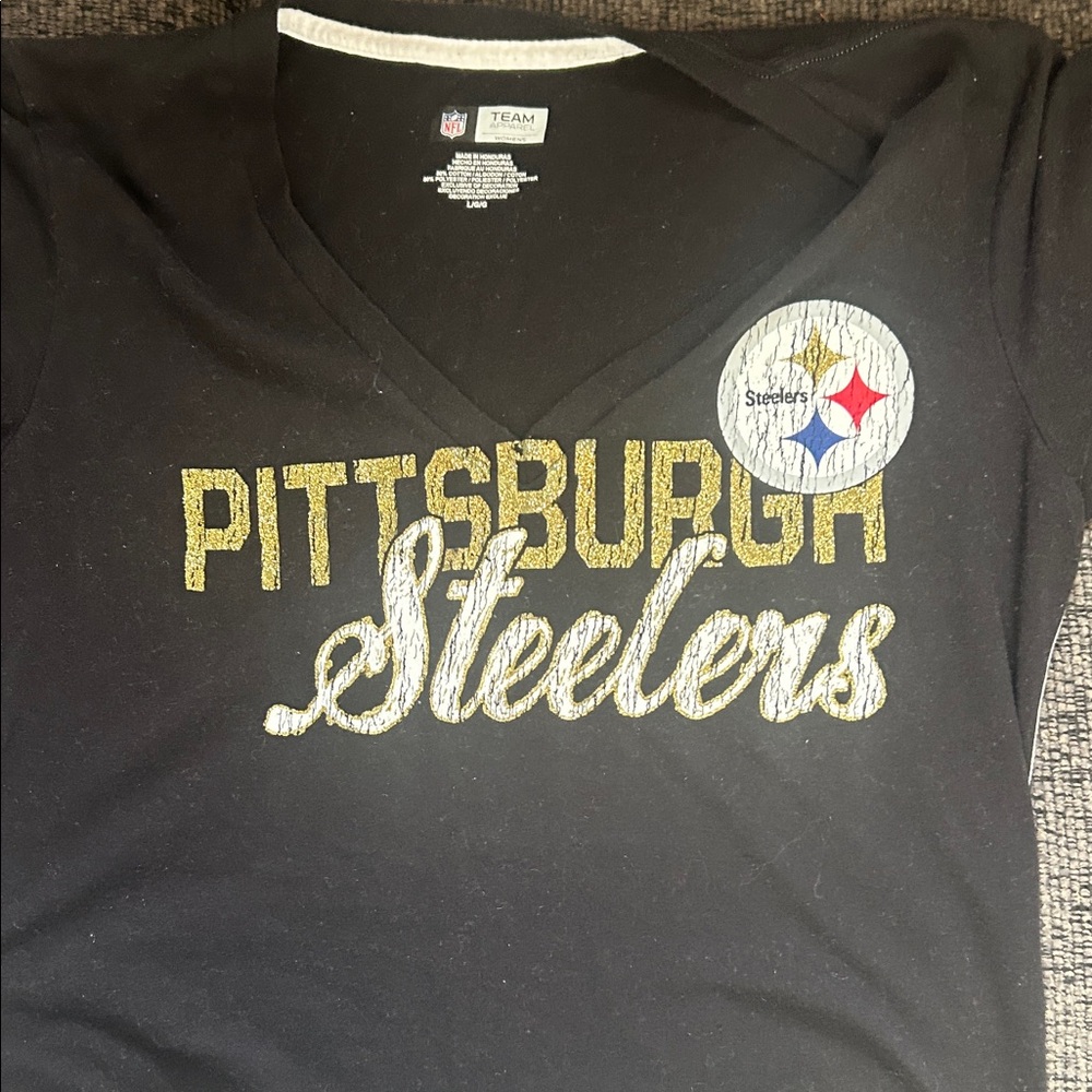 Pittsburgh Steelers NFL Team Apparel Women's Black Shirt